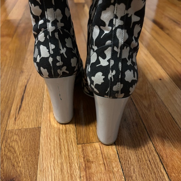 Black and White floral Knee-High Boots - Picture 6 of 6